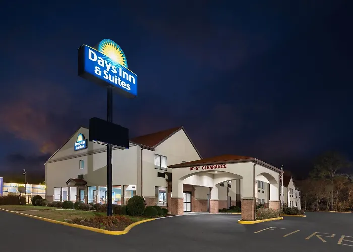 Days Inn & Suites Seaford