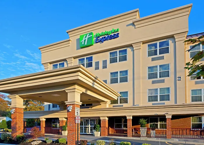 Holiday Inn Express Woodbridge By Ihg