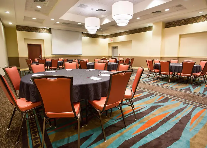 Drury Inn & Suites Columbus Grove City