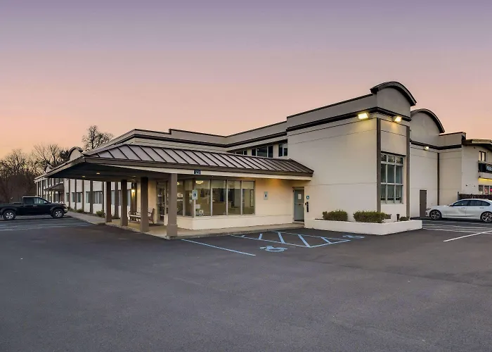 Days Inn By Wyndham Albany Suny