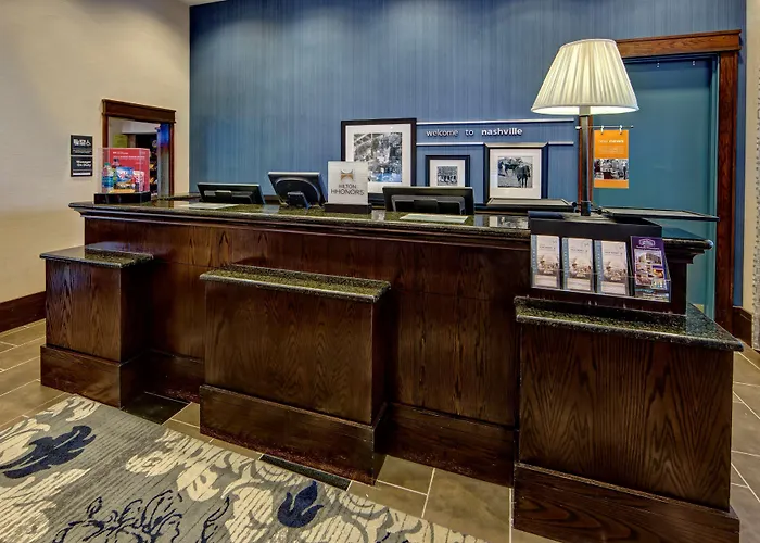 Hampton Inn & Suites Nashville-Downtown