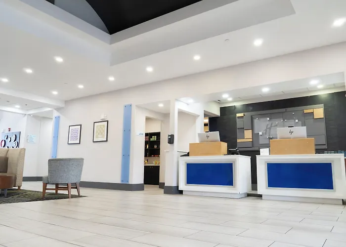 Holiday Inn Express & Suites Columbia-Fort Jackson By Ihg