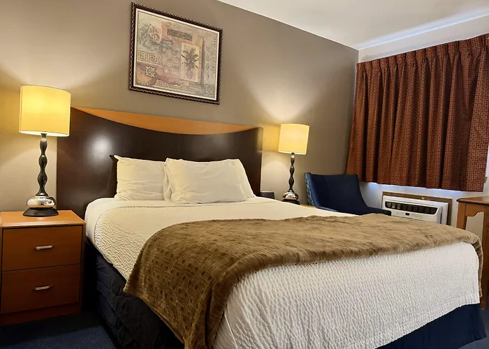 Travel Inn Watertown