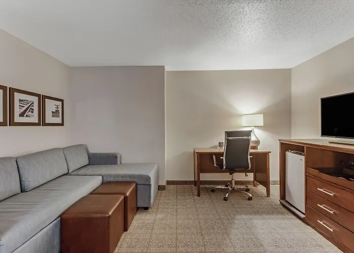 Comfort Suites Huntsville Midcity District At Research Park