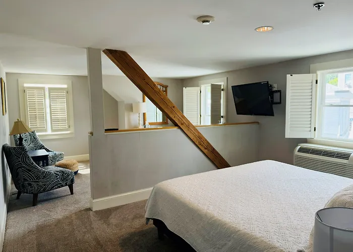 Inn At Camden Place