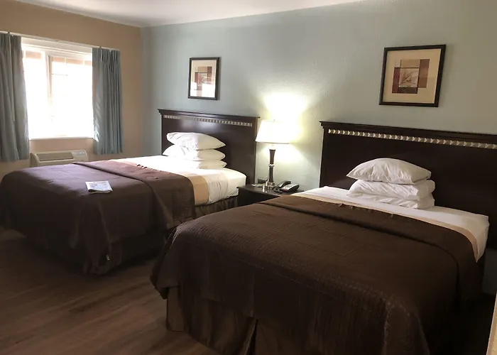 Valueinn Eugene - Airport