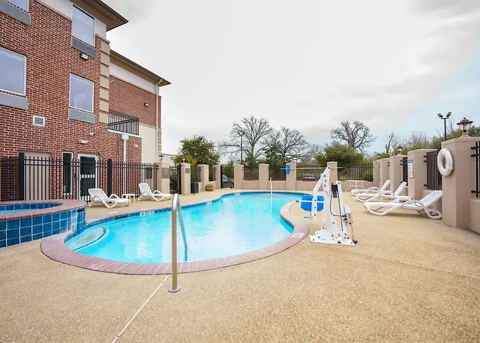 Comfort Suites University Drive