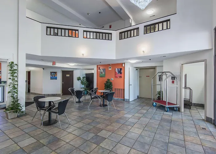 Motel 6-Lawrence, Ks