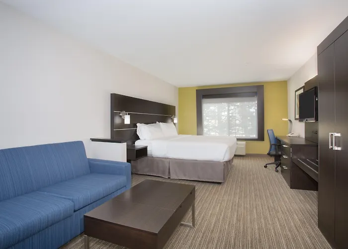 Holiday Inn Express & Suites Ft Collins By Ihg
