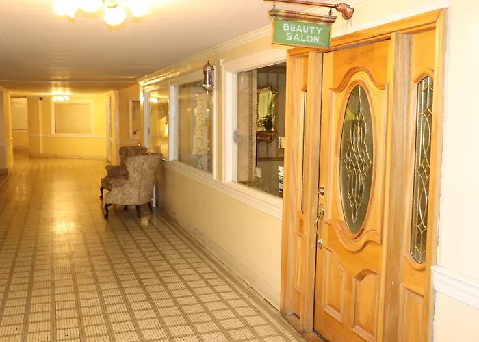 Arlington Resort Hotel & Spa