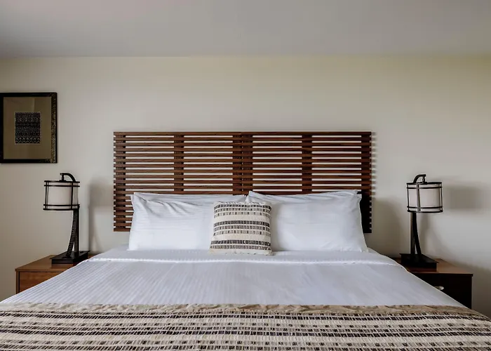 Dune Crest Hotel