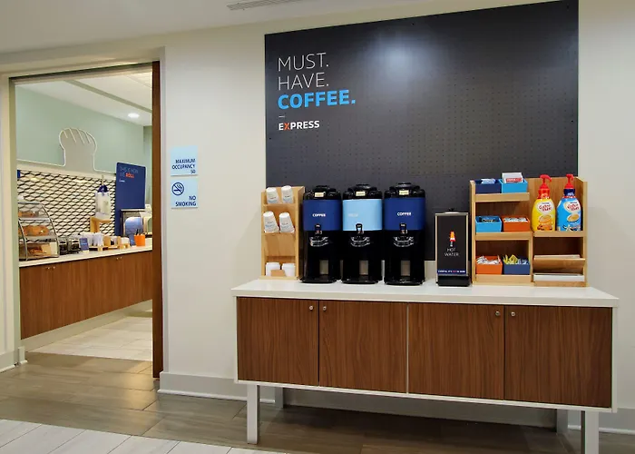 Holiday Inn Express Hotel & Suites Everett By Ihg