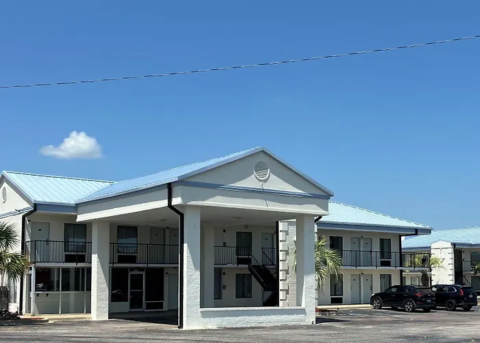 Baymont By Wyndham Sumter Northwest