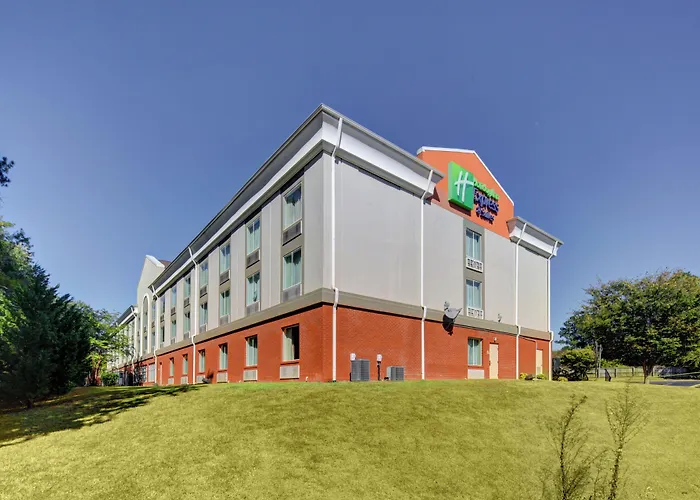 Holiday Inn Express Hotel & Suites Emporia By Ihg