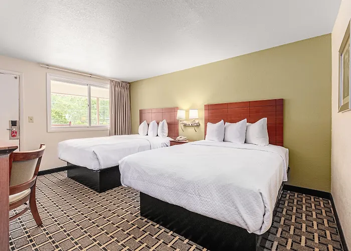 Econo Lodge Cherokee Near Island Park