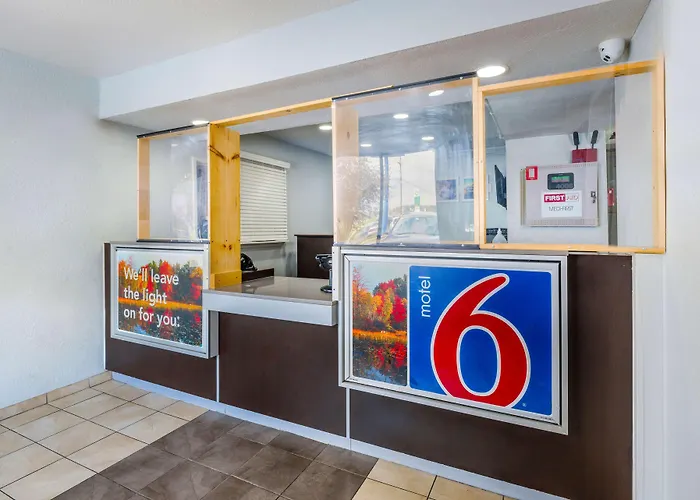 Motel 6-Sandston, Va - Richmond, Va