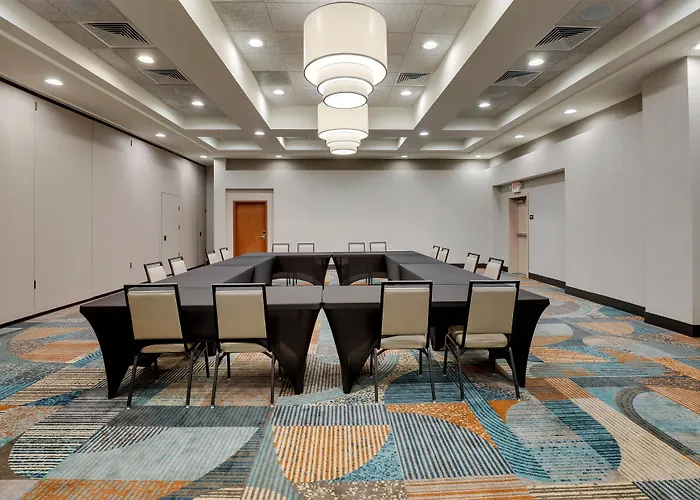 Drury Inn & Suites Dayton North