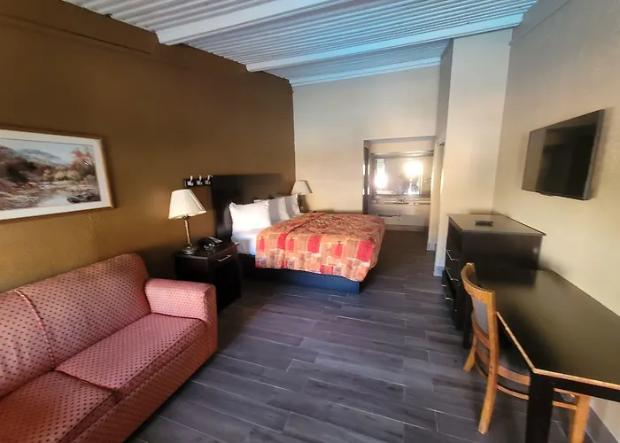 Spanish Trace Inn