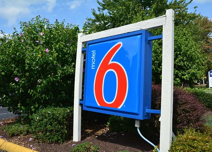 Motel 6-Wethersfield, Ct - Hartford