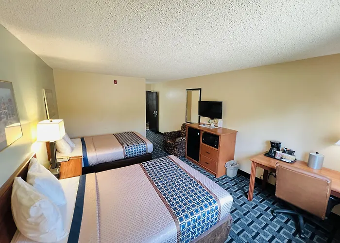 Hometown Inn And Suites