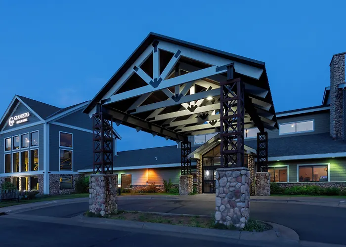 Black Beach Inn By Grandstay