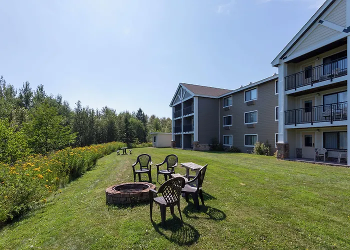 Black Beach Inn By Grandstay