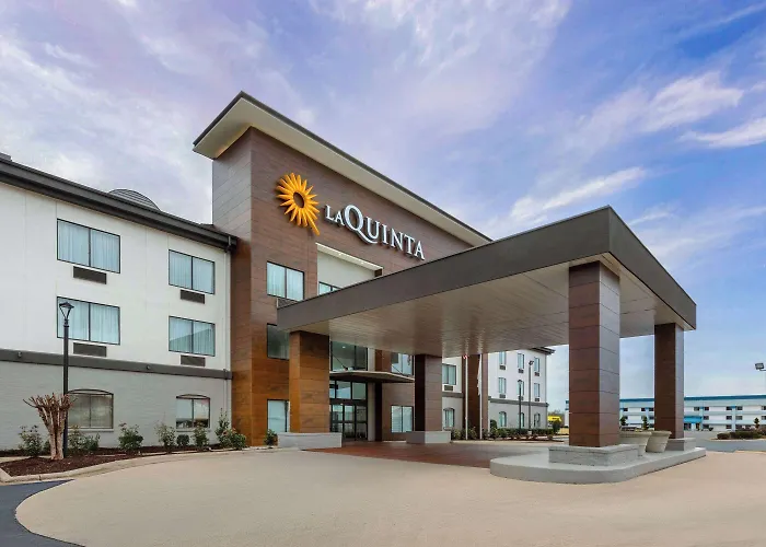 La Quinta Inn & Suites By Wyndham Meridian