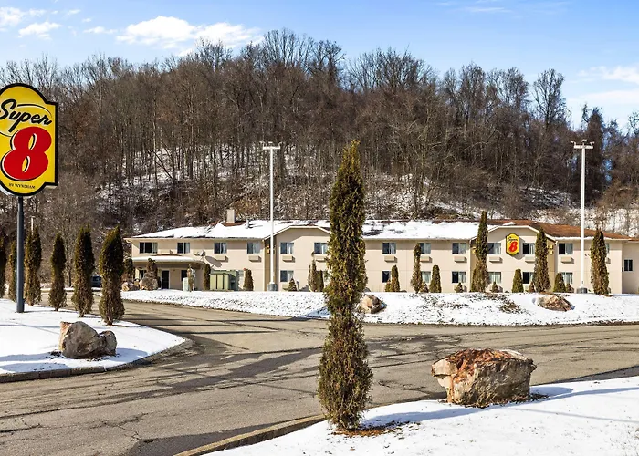 Super 8 By Wyndham Pittsburgh/Monroeville