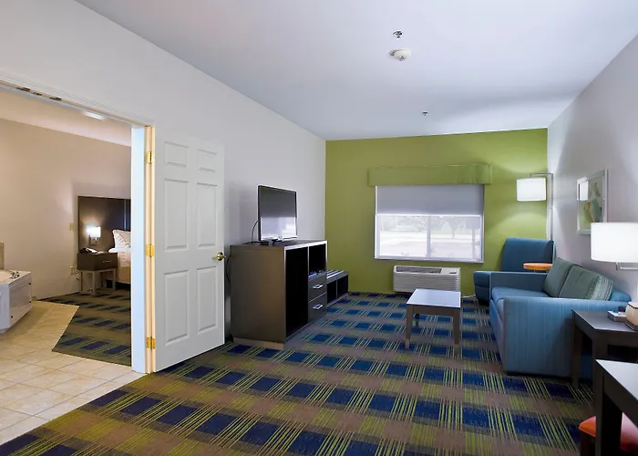 Holiday Inn Express & Suites Vermillion By Ihg