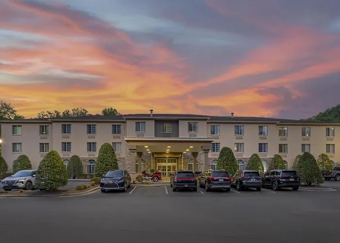 Best Western Plus River Escape Sylva / Dillsboro