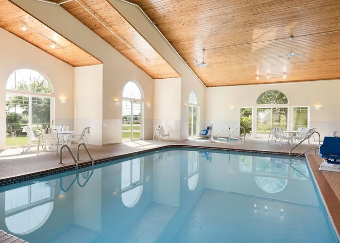 Country Inn & Suites By Radisson, Mason City, Ia
