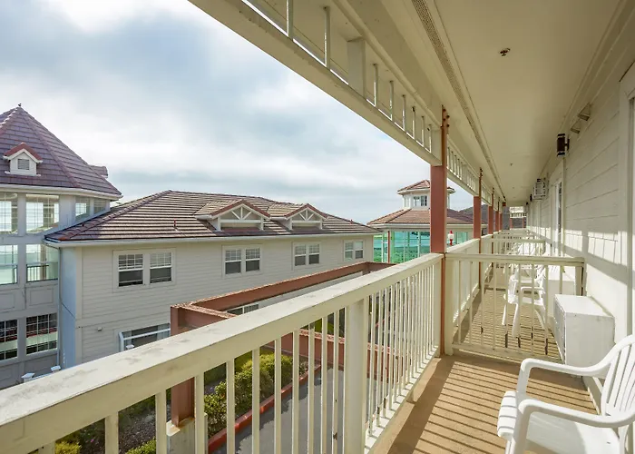 Pacifica Beach Hotel