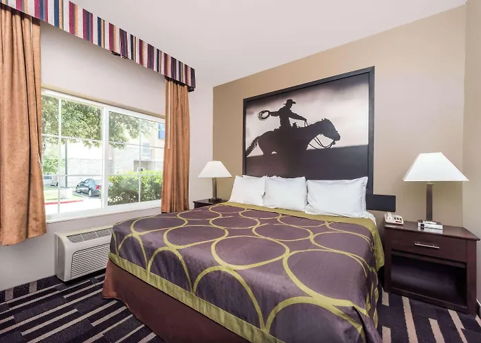 Super 8 By Wyndham Fort Worth North