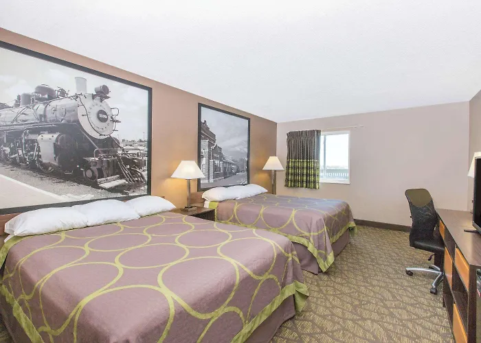 Super 8 By Wyndham Belleville