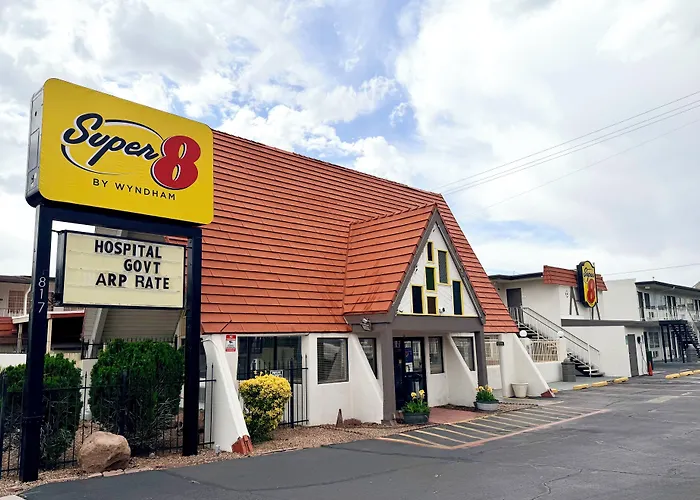 Super 8 By Wyndham Albuquerque Downtown