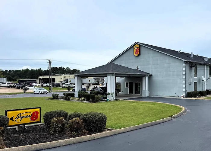 Super 8 By Wyndham Booneville