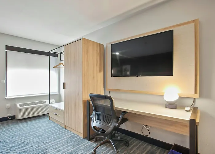 City Express By Marriott Duluth