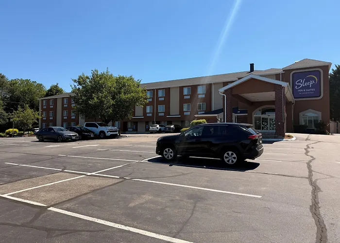 Sleep Inn & Suites Niantic North