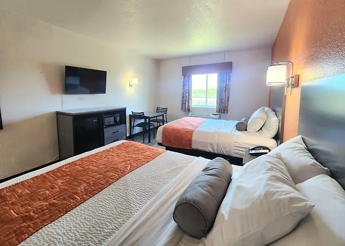 Howard Johnson By Wyndham Galveston