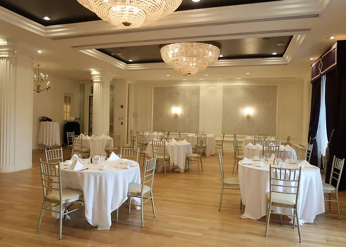 Glen Cove Mansion
