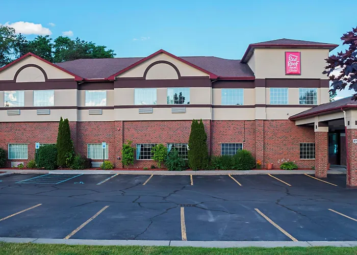 Red Roof Inn & Suites Lake Orion / Auburn Hills