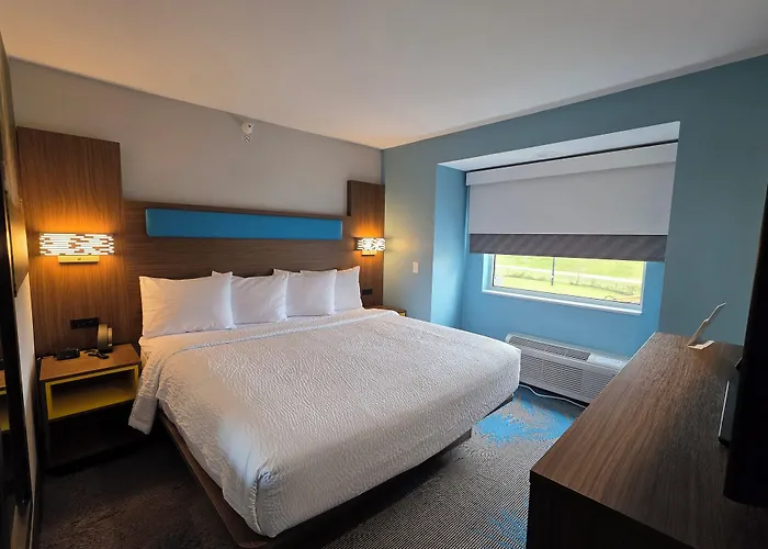 Microtel Inn & Suites By Wyndham Brandon