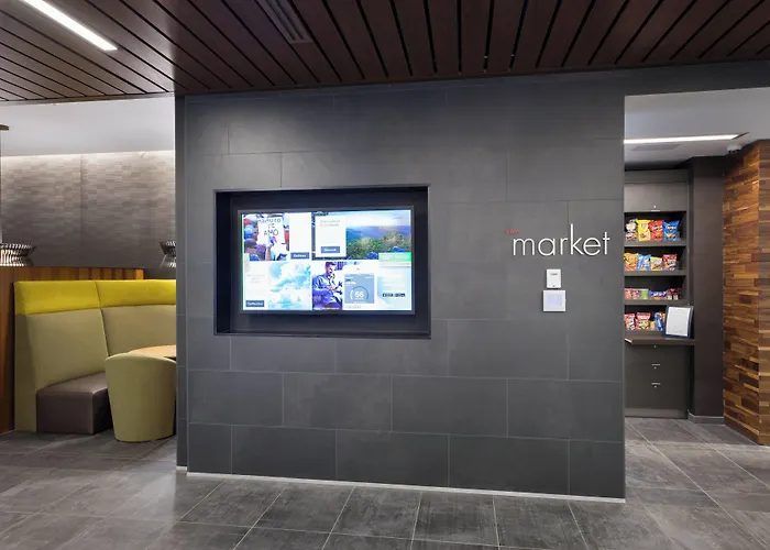 Courtyard By Marriott Russellville