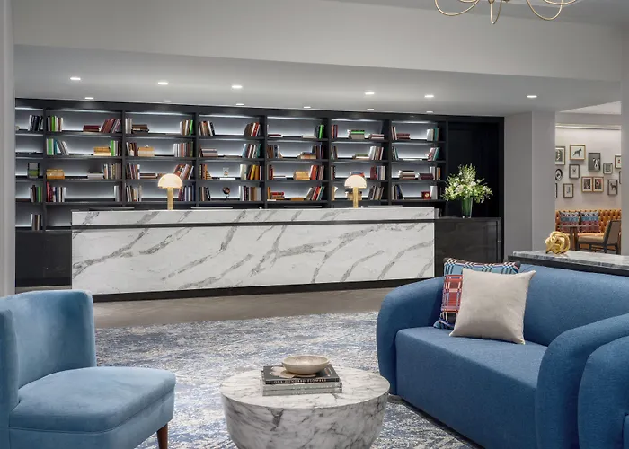 Hotel Commonwealth