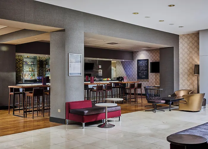 Renaissance Chicago O'Hare Suites Hotel