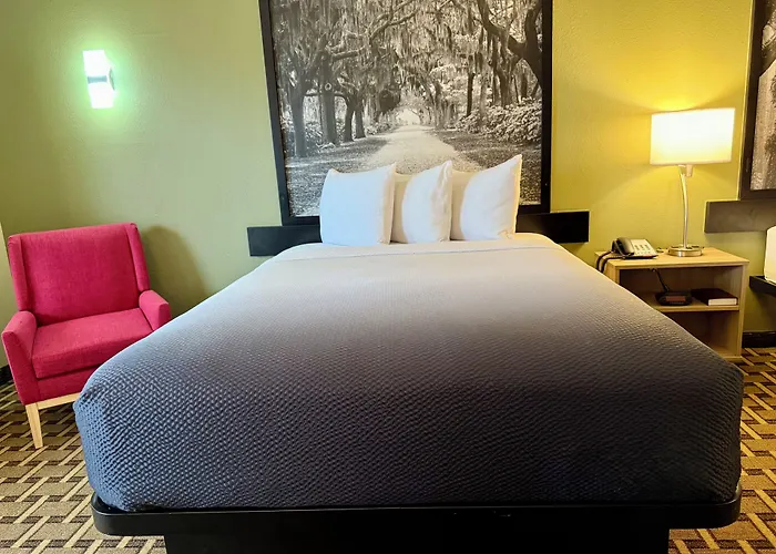 Super 8 By Wyndham Ft. Oglethorpe Ga/Chatt Tn Area