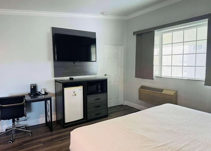 Surestay By Best Western Fresno Central