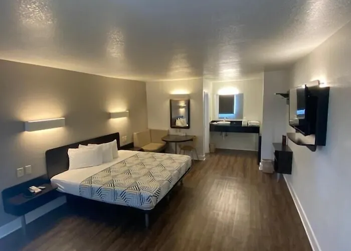 Motel 6 - Manchester