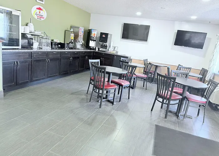 Super 8 By Wyndham Fond Du Lac