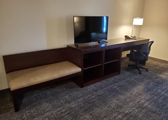 Cobblestone Suites - Oshkosh